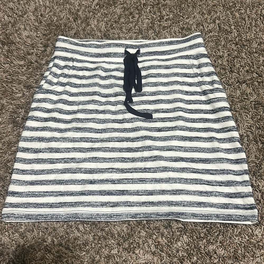 Blue and white striped skirt, size is small